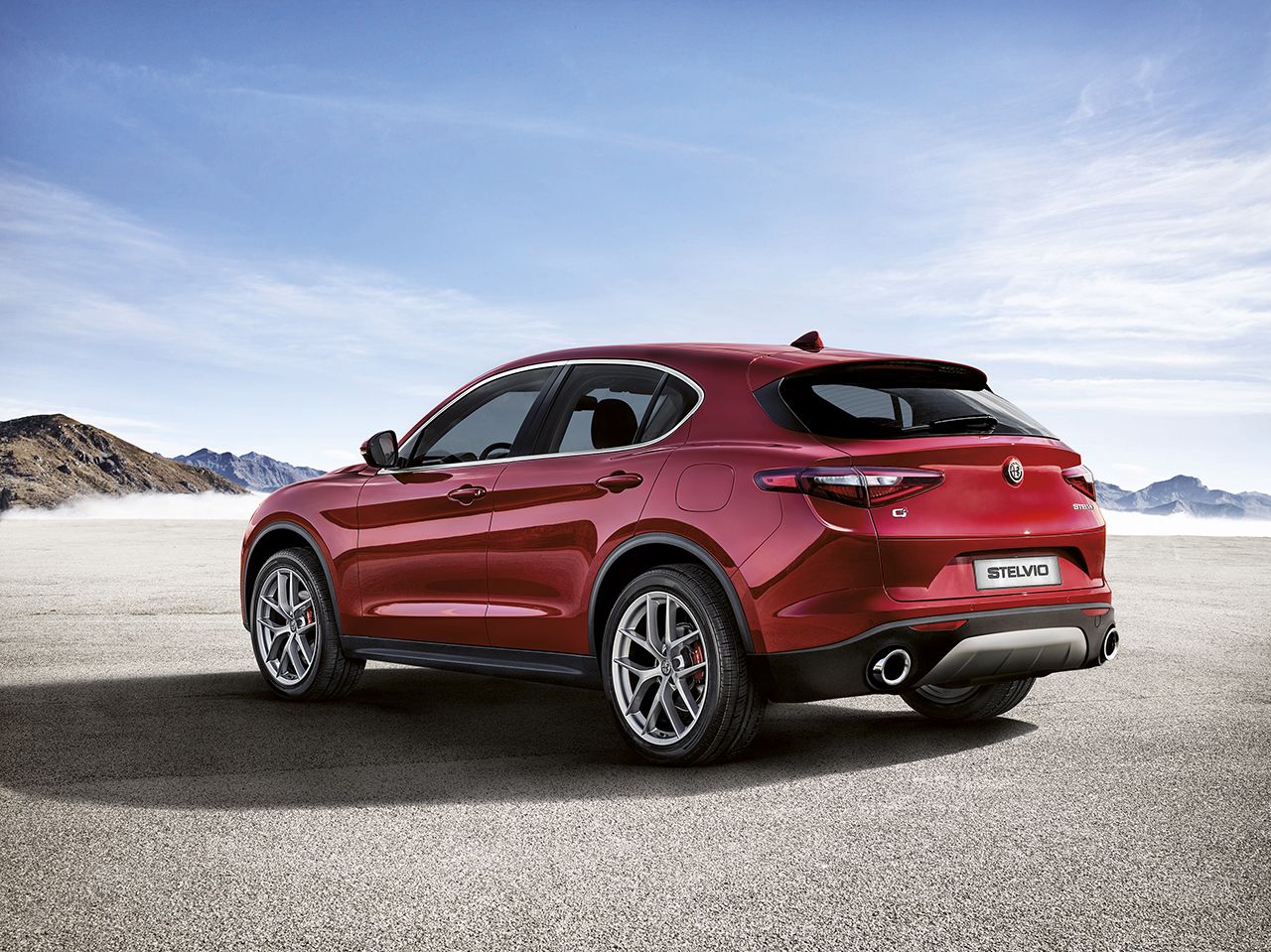 170117_Alfa-Romeo_Stelvio_07.jpg